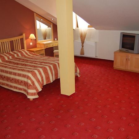Complex Brashlyan Hotel Tryavna Exterior foto