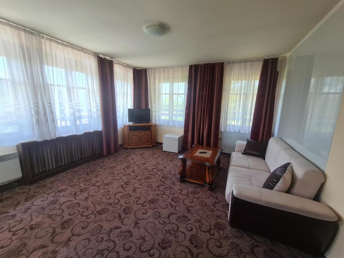 Complex Brashlyan Hotel Tryavna Exterior foto