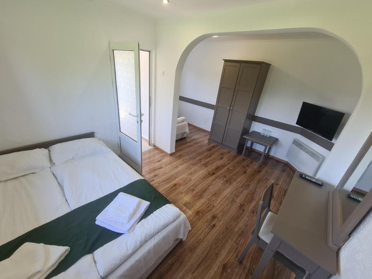Complex Brashlyan Hotel Tryavna Exterior foto