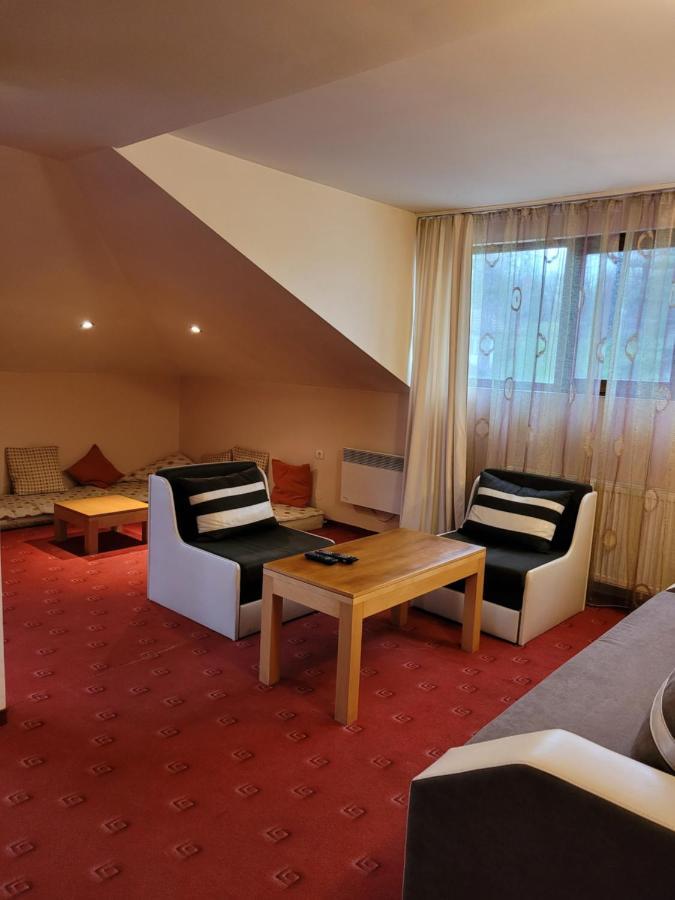 Complex Brashlyan Hotel Tryavna Exterior foto