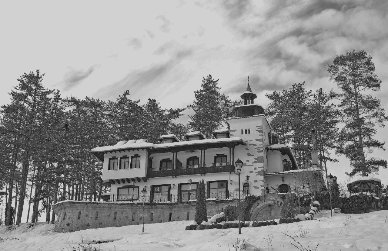Complex Brashlyan Hotel Tryavna Exterior foto