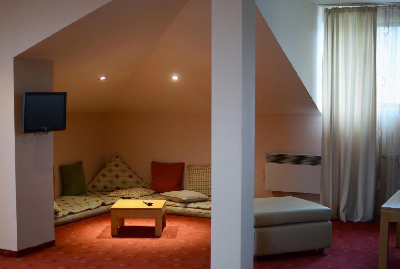 Complex Brashlyan Hotel Tryavna Exterior foto